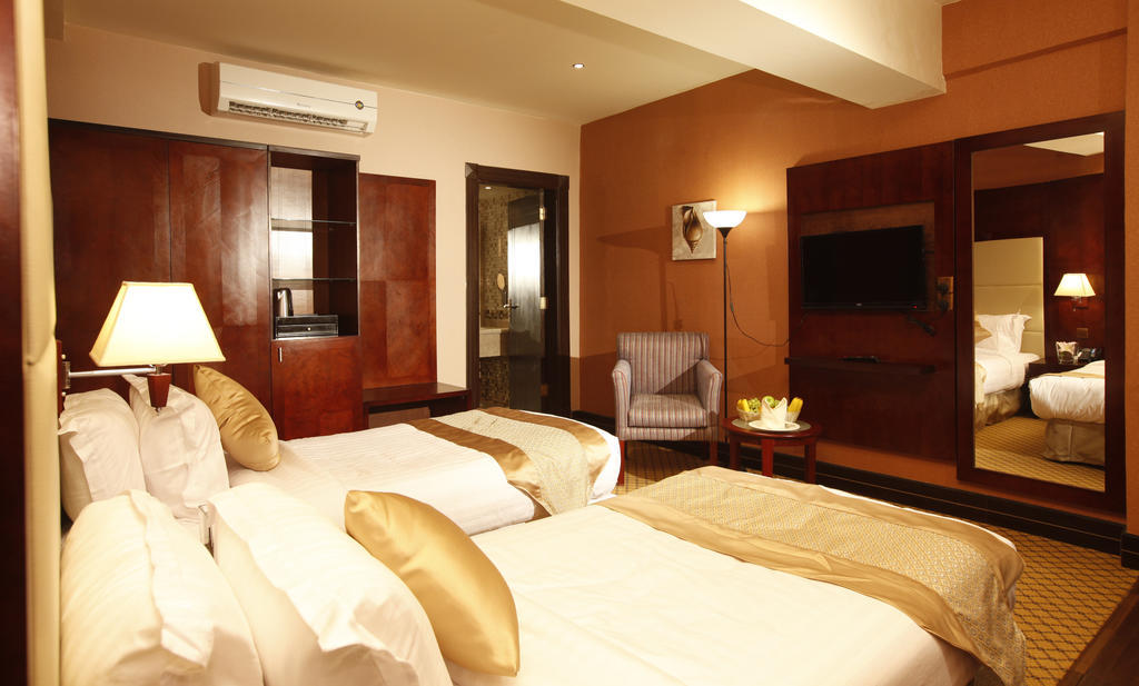 Haven Plaza Hotel Riad Exterior foto