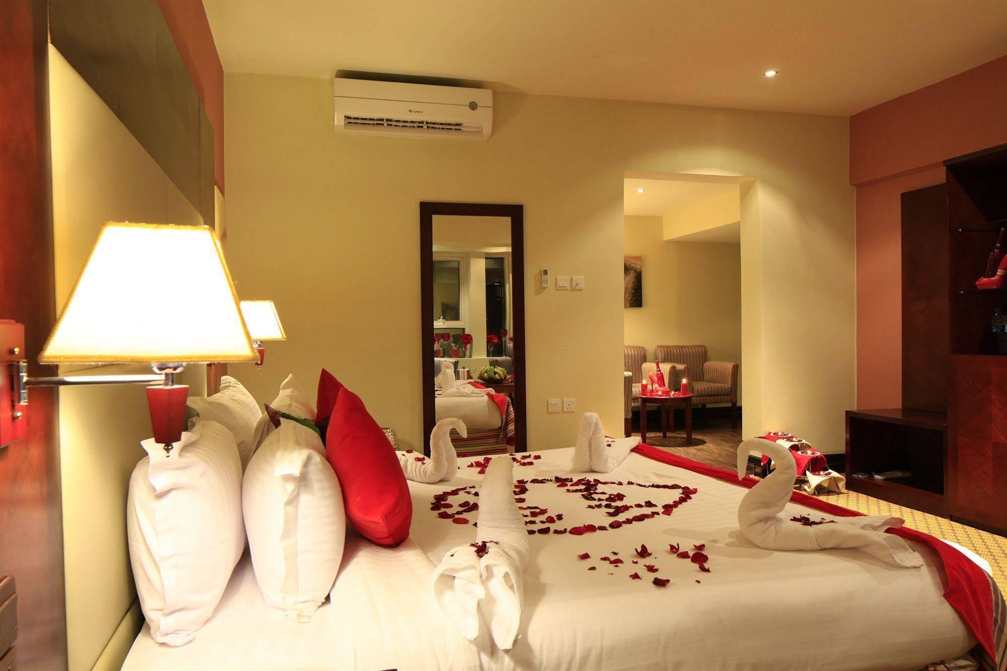 Haven Plaza Hotel Riad Exterior foto